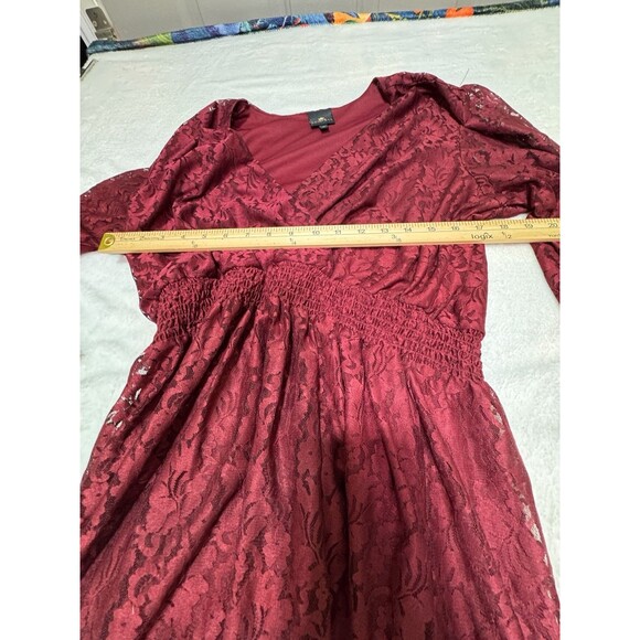 EUC beautiful Lace Disney Princess Burgundy dress Xl‎ Adult Maroon Captain Hook - Picture 4 of 14
